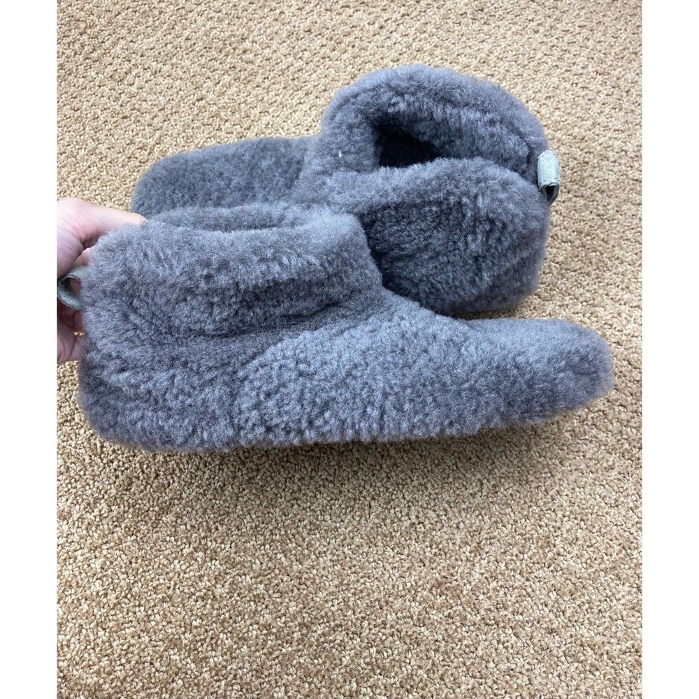 UGG Amary Sheepskin Fur Slipper Bootie - Picture 3 of 8